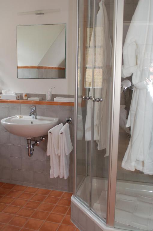 Wildenburger Hof Hotel Friesenhagen Phòng bức ảnh